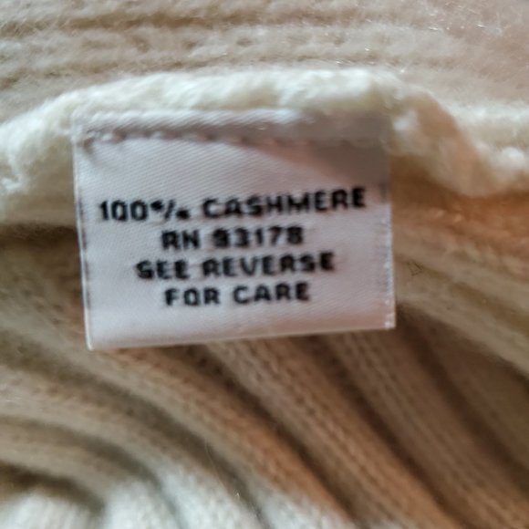 100% Cashmere Hi-Low Asymmetrical Cream Cable Knit Sweater - Sz S - Picture 11 of 12
